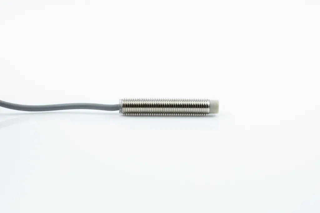 PEPPERL & FUCHS NBB0,8-5GM25-E2 (New)