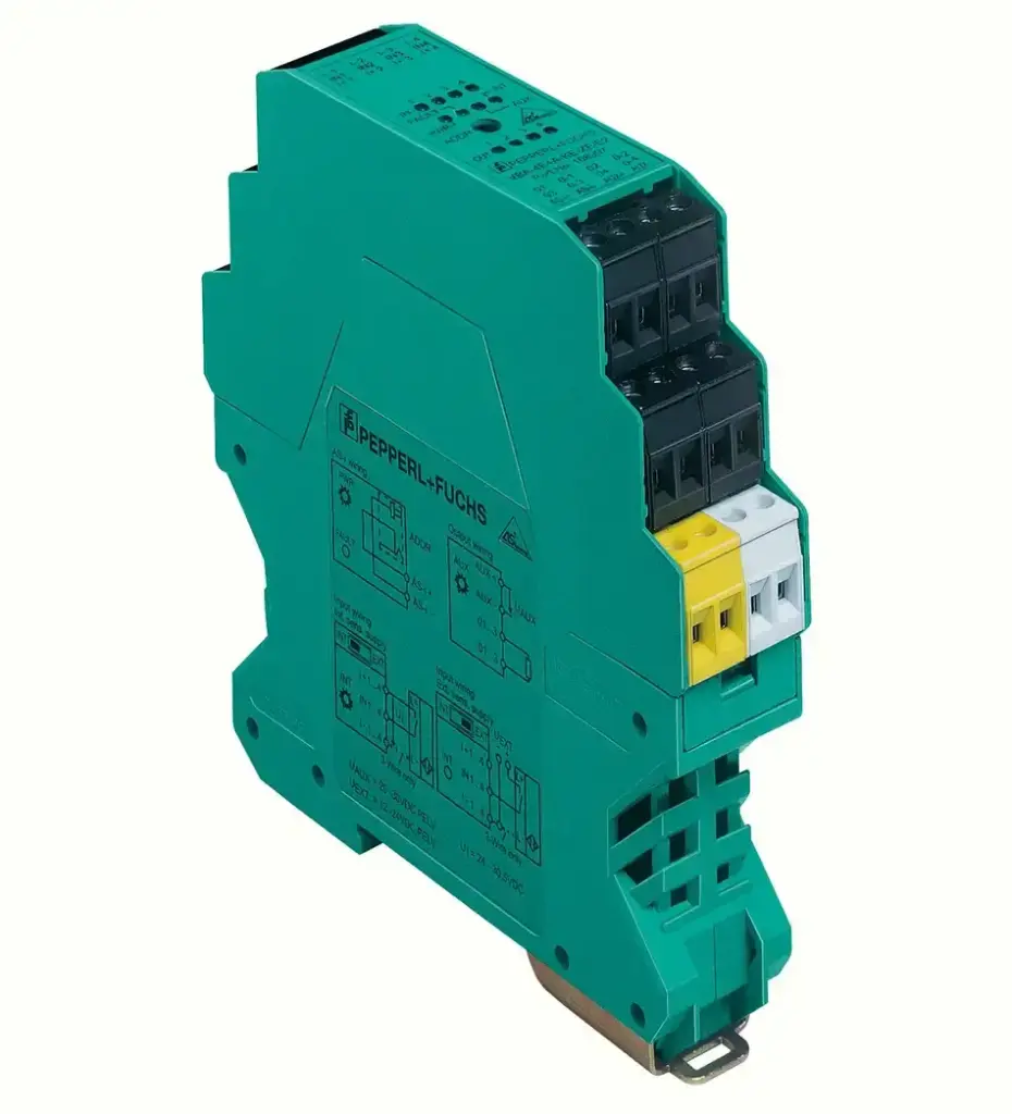PEPPERL & FUCHS VAA-4E4A-KE-ZEJQ/E2L (New)